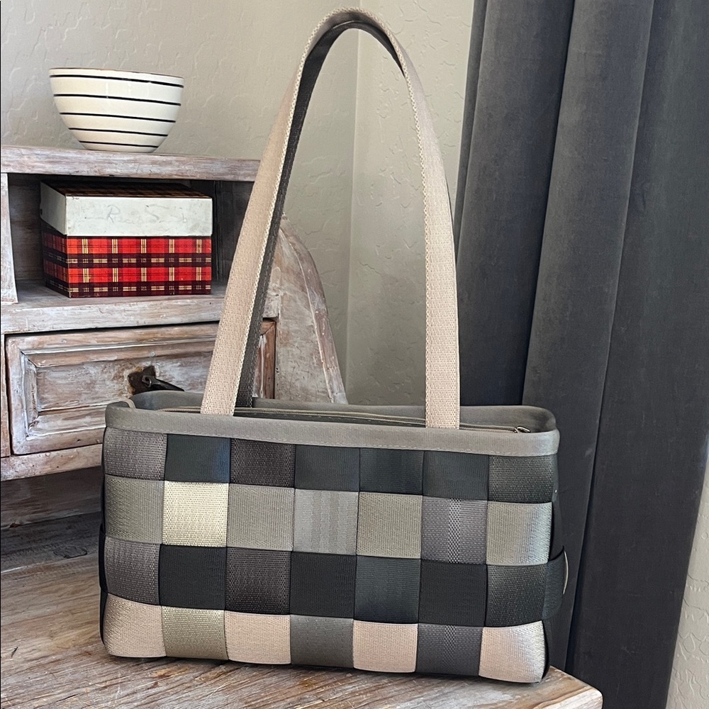 🤍🩶 Harvey's California Seatbelt Bag Grey Patchwork Ombre Large Satchel